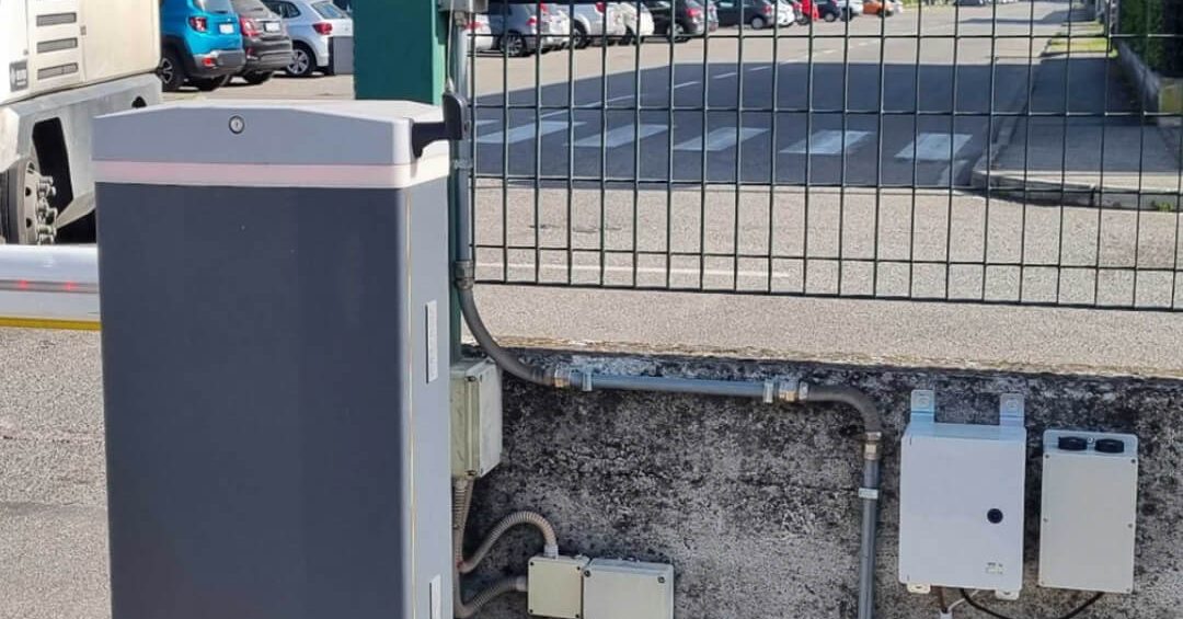 Car park entrance barrier with the 1Control ACCESS control unit installed