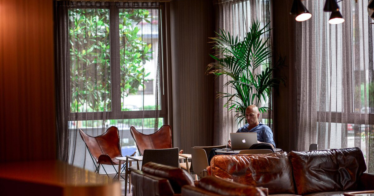 Coworking senza personale: ingresso h24 automatizzato con il controllo accessi 1Control ACCESS