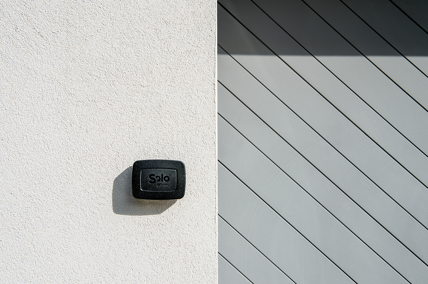 Domotique sans travaux : porte intelligente avec 1Control DORY et ouverture depuis smartphone
